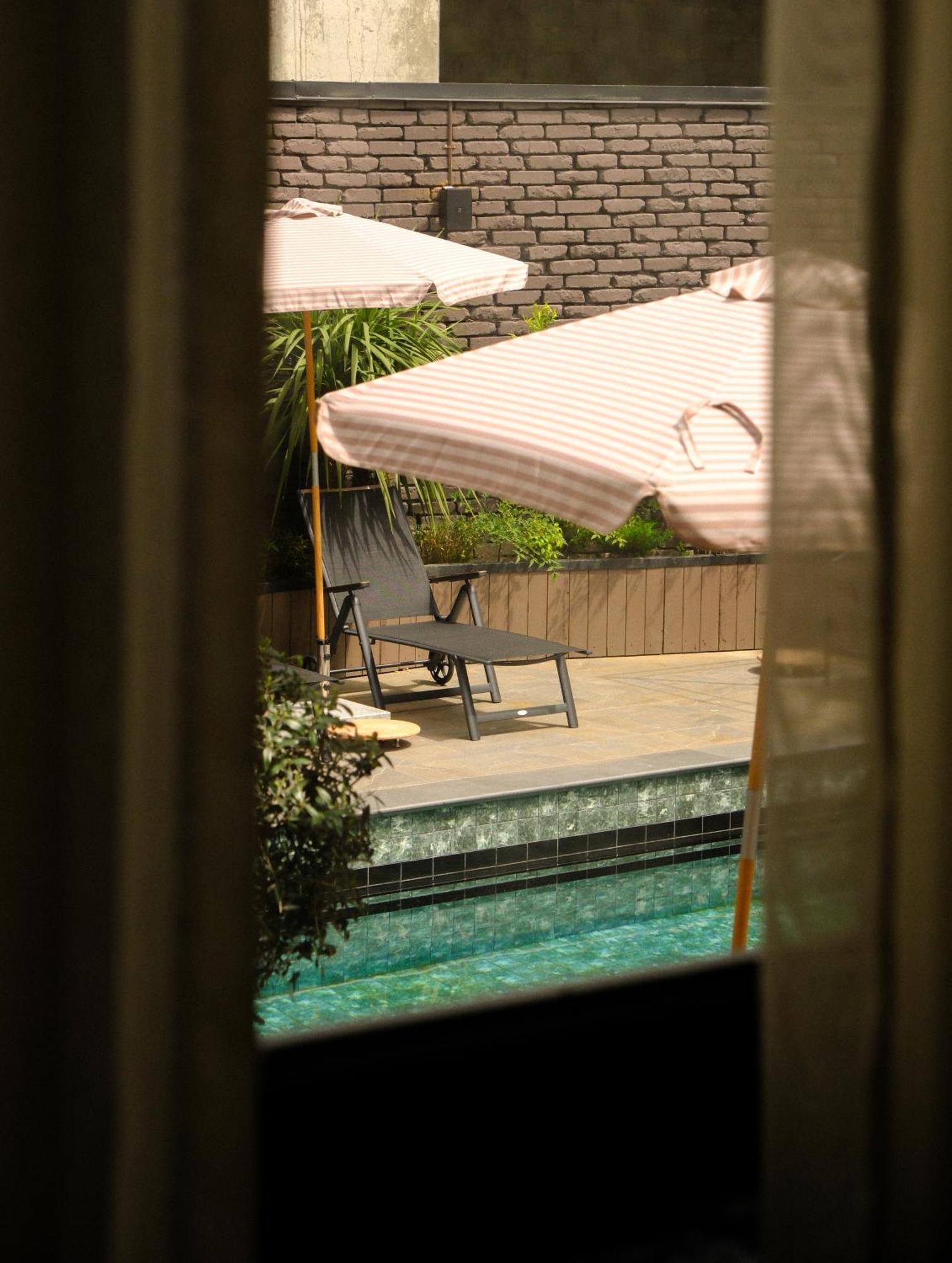 Communal Hotel Кутаиси Экстерьер фото