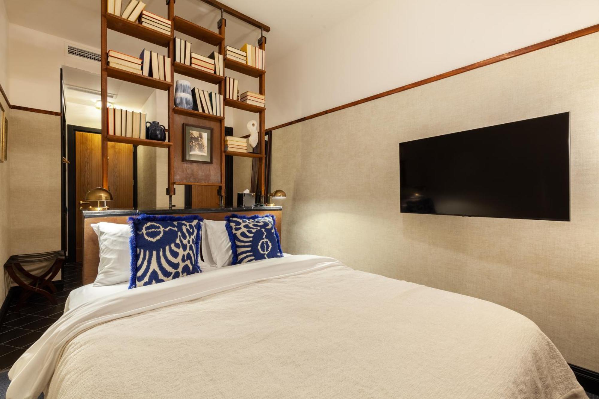 Communal Hotel Кутаиси Экстерьер фото