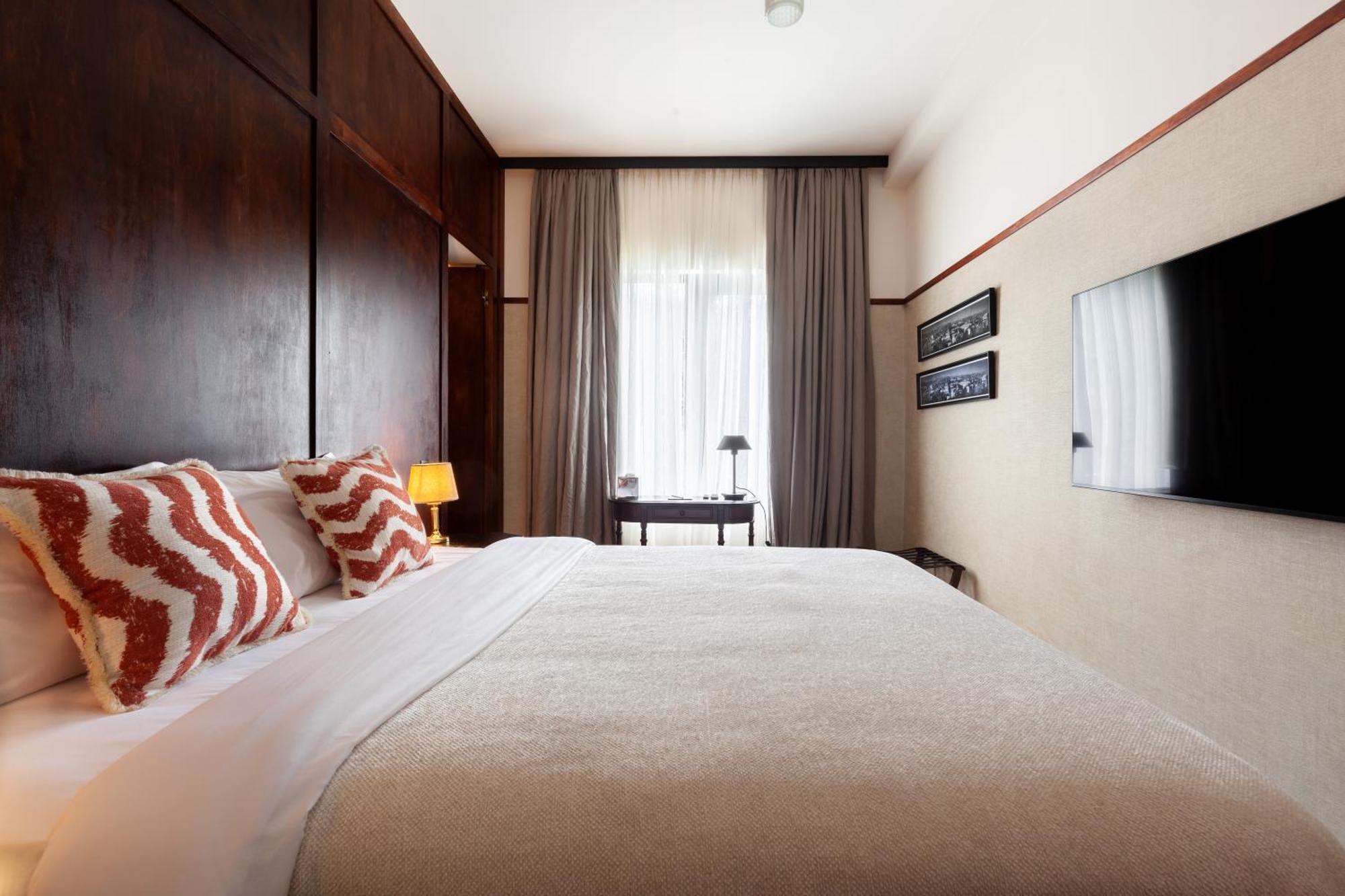 Communal Hotel Кутаиси Экстерьер фото